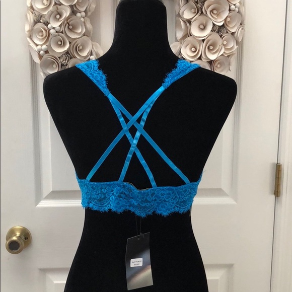 L&B Flower lace detail bralette strappy back - Picture 4 of 7